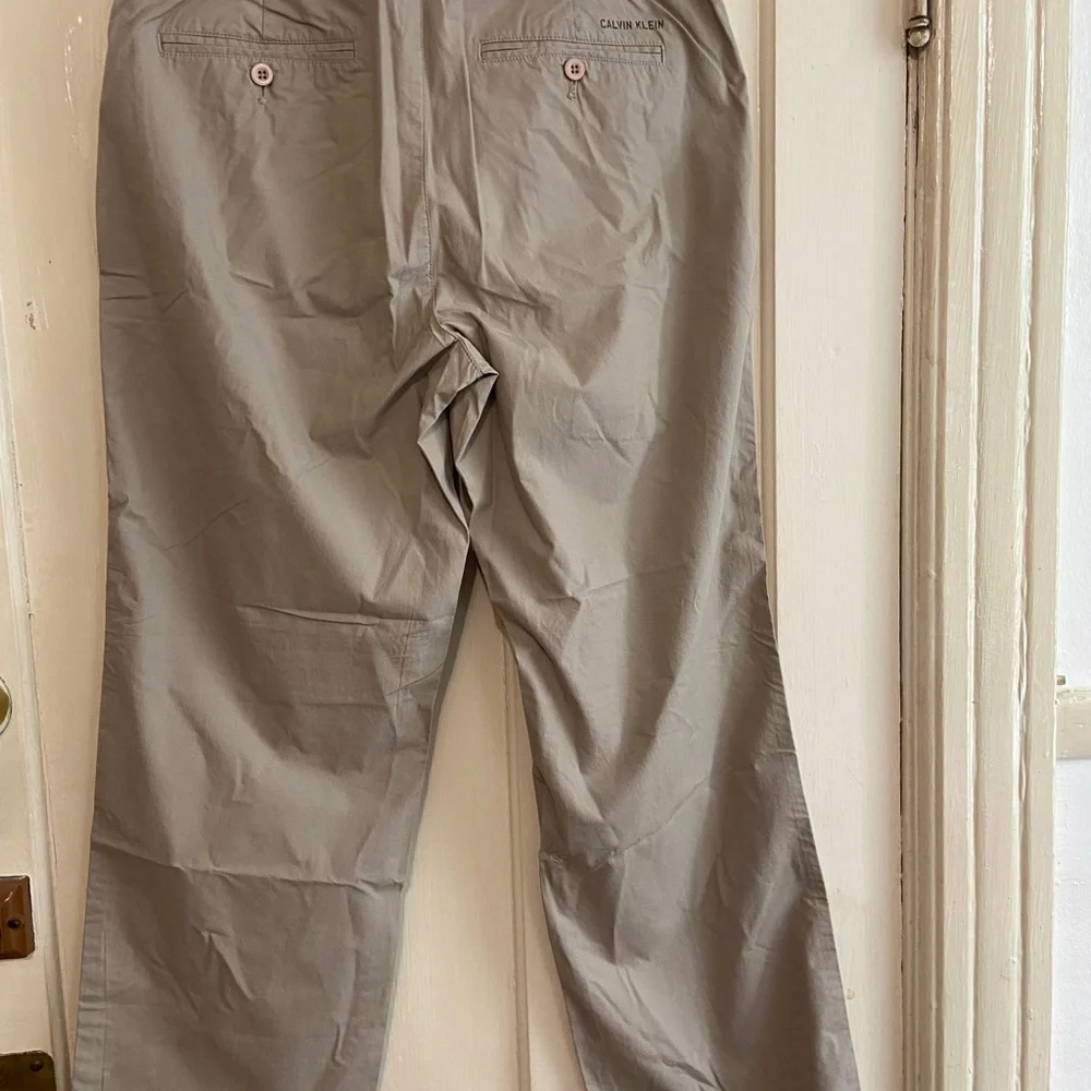Calvin Klein men’s straight row cuffed new‎ pants 32-30